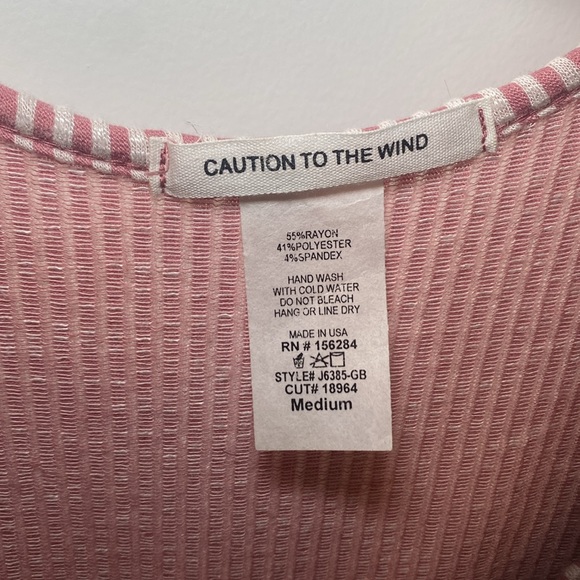Caution to the Wind size medium romper - Picture 3 of 4